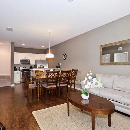 Great And Practical Townhouse In Gated Community, Sleeps 6 10 Min To Disney! Orlando Extérieur photo